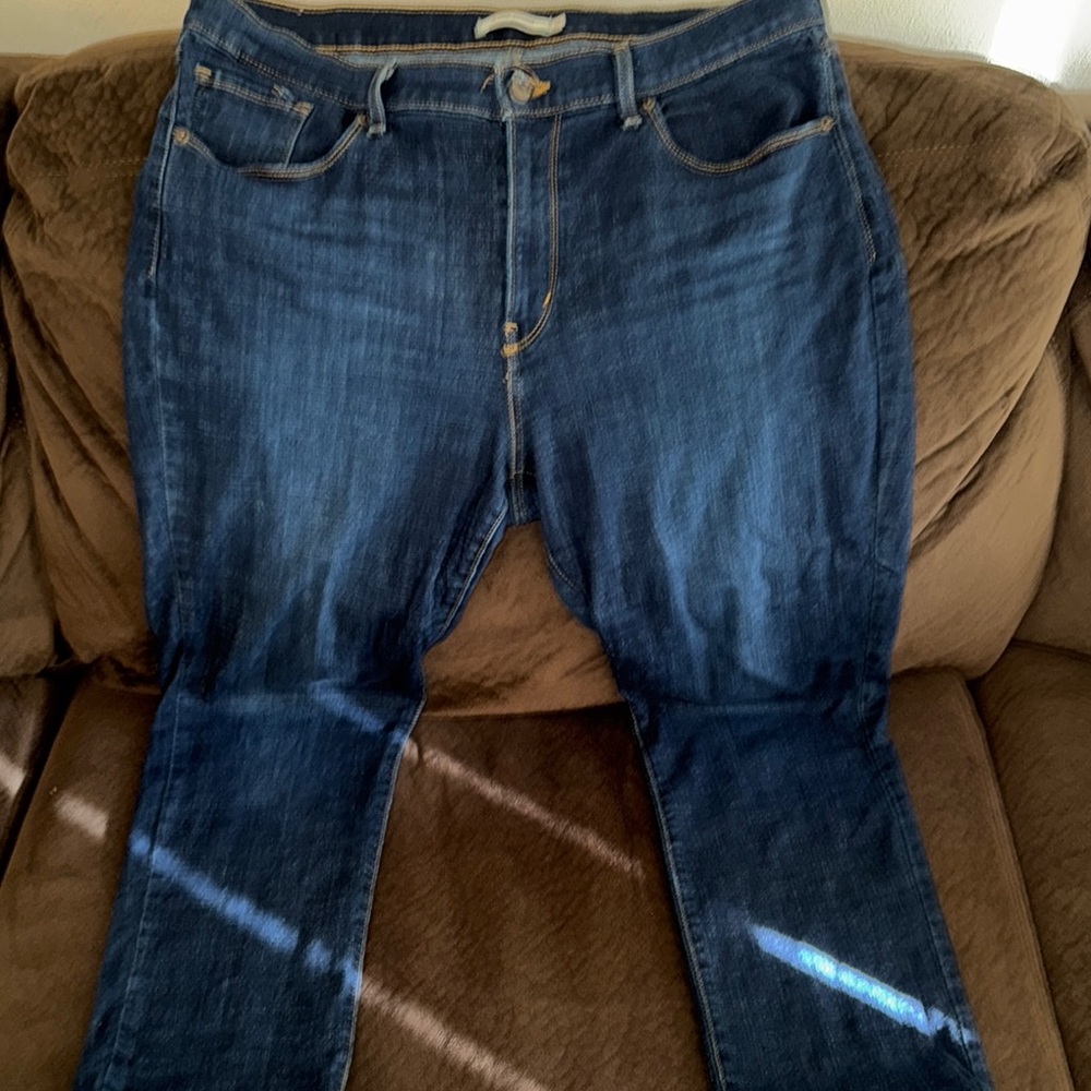 LEVI Classic Blue Denim Jeans